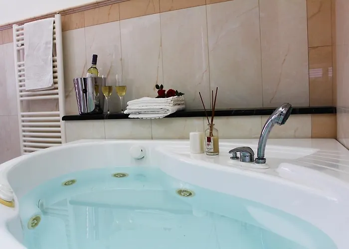 Orchidea Luxury 3* 伊斯皮卡